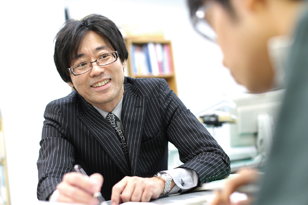 指導を行うのは医学部受験に精通した富士学院講師陣