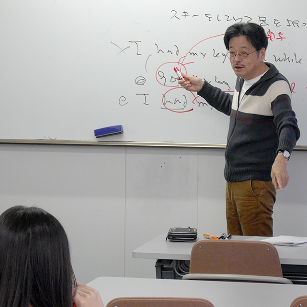 指導を行うのは医学部受験に精通した富士学院講師陣